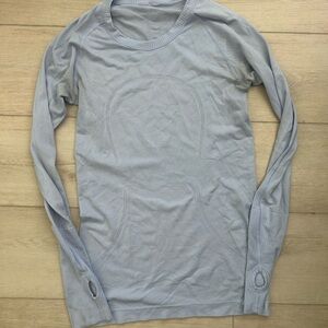 lululemon athletica light blue long sleeve seamless top